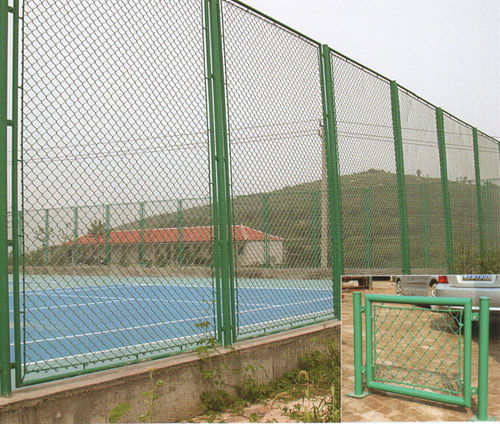 羽毛球场围网 勾花护栏网 包塑丝防护网